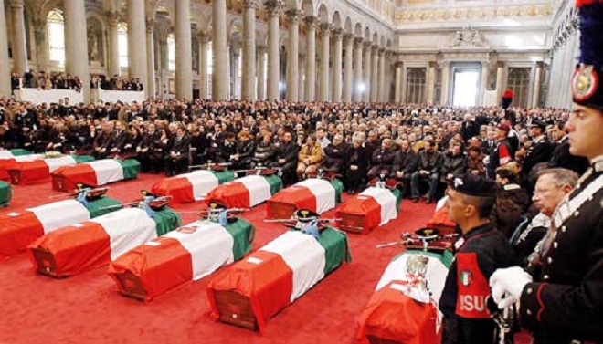 I funerali delle vittime di Nassiriya
