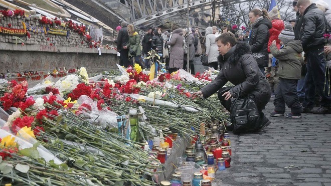 A Kiev si rende omaggio ai caduti per la libertà