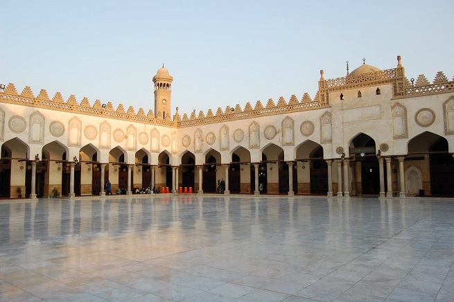 Il cortile interno dell'Università islamica di al-Azhar al Cairo, la più prestigiosa dell'islam sunnita