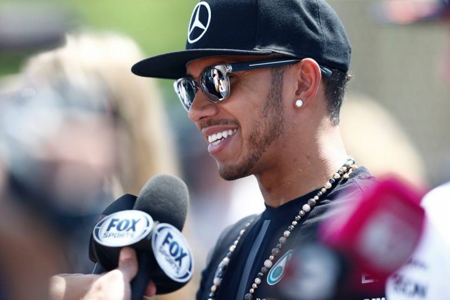 Lewis Hamilton intervistato da Fox News (photo Mercedes AMG F1 Team)