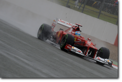 Fernando Alonso,Fernando Alonso, con pista asciutta, è stato il più veloce nell'ultima sessione di libere di questa mattina (Foto © FOTO ERCOLE COLOMBO per Ferrari Media)