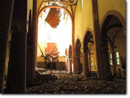Il Duomo di Mirandola distrutto dalla scossa di terremoto del 29 maggio 2012
